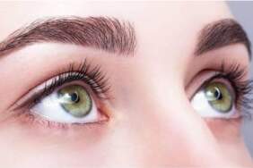 Kıl çıkmayan yerden bile kıl çıkartıyor! Kaşlarınızı hızla gürleştiren 4 formül…