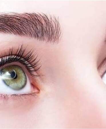Kıl çıkmayan yerden bile kıl çıkartıyor! Kaşlarınızı hızla gürleştiren 4 formül…