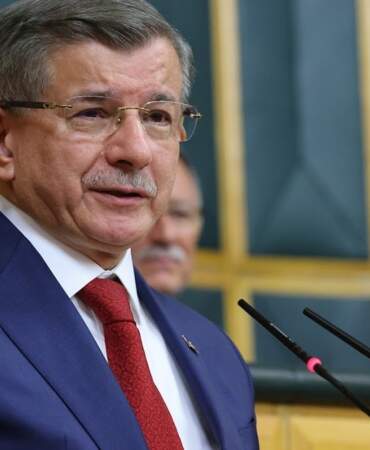 Davutoğlu, Trump’ın operasyonu 5 gün ertelemesini değerlendirdi: Psikolojik harp taktiği olabilir