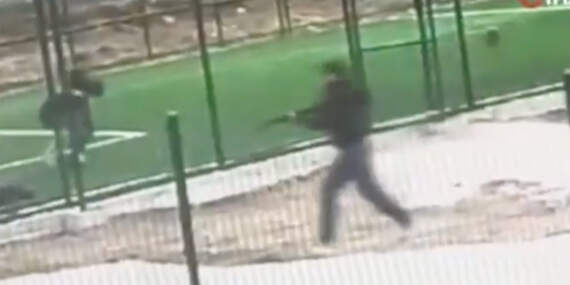 17 yaşındaki ‘çocuk’ pompalı tüfekle akranını vurdu! O anlar kamerada