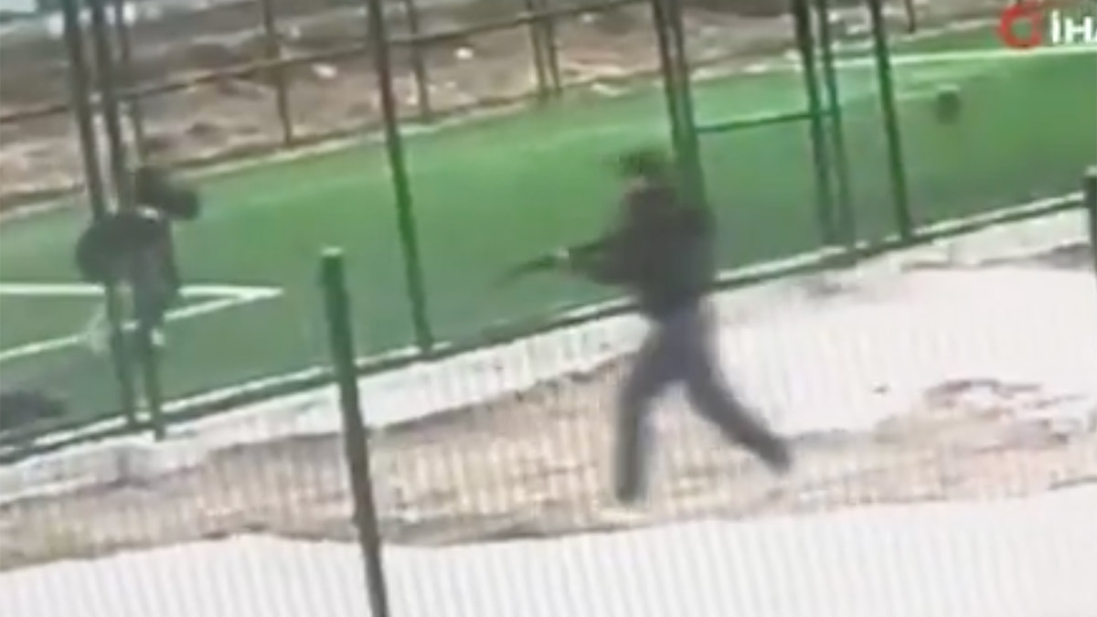17 yaşındaki ‘çocuk’ pompalı tüfekle akranını vurdu! O anlar kamerada