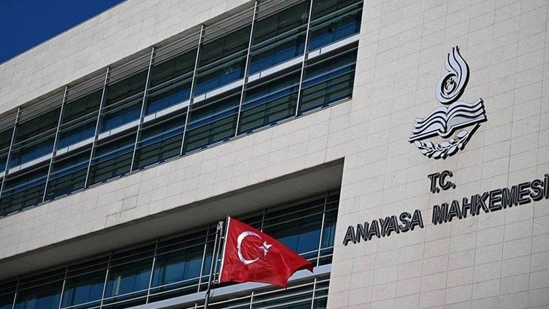 AYM’den 3 parti hakkında suç duyurusu