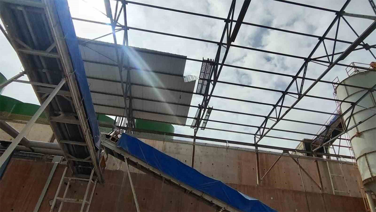 Çatı montajı sırasında iş kazası! 10 metre yükseklikten düşen işçi hayatını kaybetti