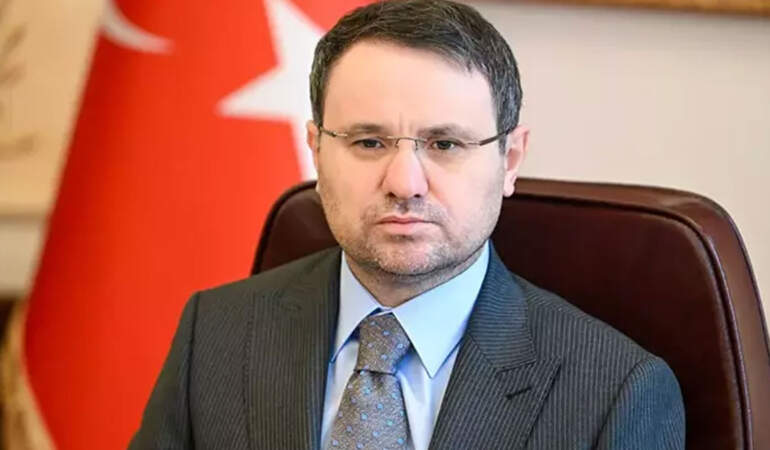Bakan Gürlek’in kayıtlarını incelemişti: Tapu çalışanı tutuklandı