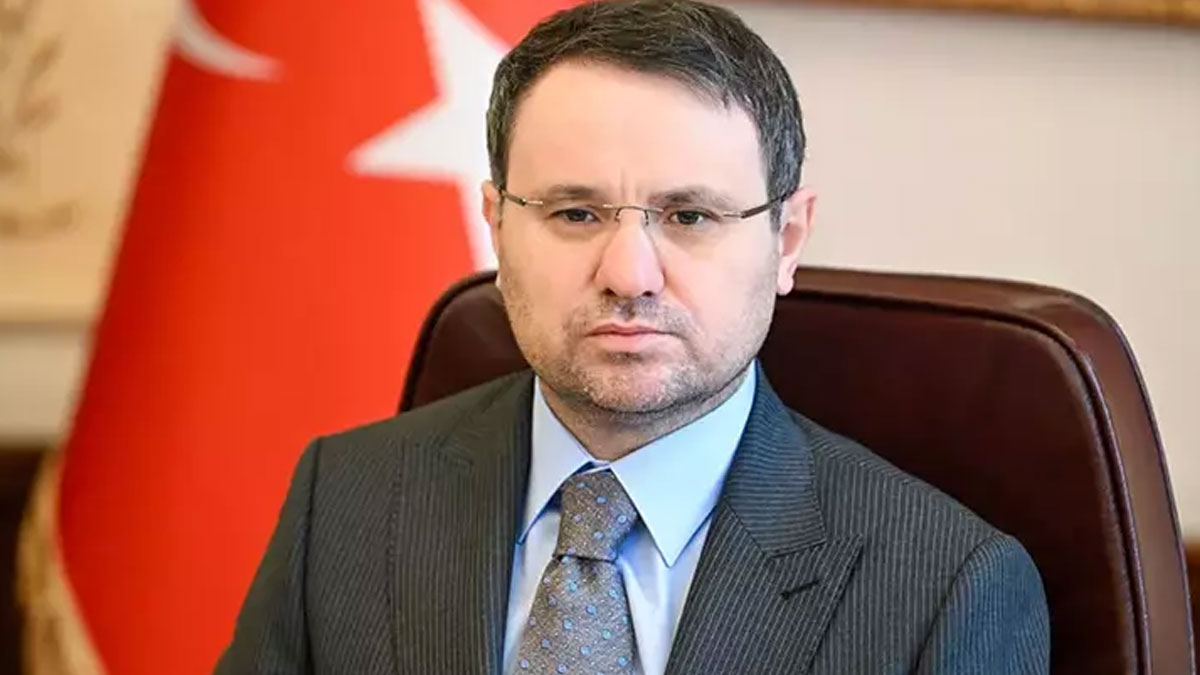 Bakan Gürlek’in kayıtlarını incelemişti: Tapu çalışanı tutuklandı