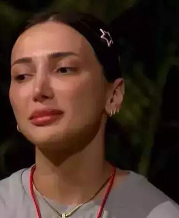 Survivor’da kayıp yemek krizi çözüldü! Büşra Yalçın sonunda itiraf etti: ‘Beraber çaldık’