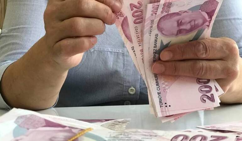 9 bin günü beklemeyin! 10 yıllık sigortası olan Bağ-Kur’luya maaş yolu açıldı