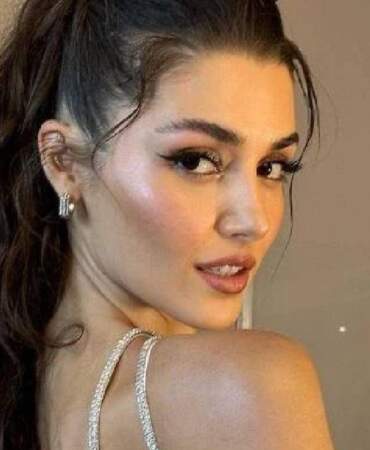 Hakkında yakalama kararı çıkarılan isimlerdendi: Hande Erçel’den ilk açıklama geldi