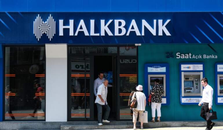 Büyük fırsat: Halkbank KPSS şartı olmadan 380 servis görevlisi alacak