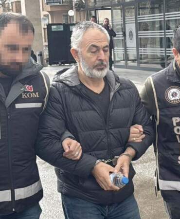 “AK Partiliyim meraktan baktım” dedi:  Bakan Gürlek’in tapu kayıtlarını sorgulayan ilçe tapu müdürü tutuklandı
