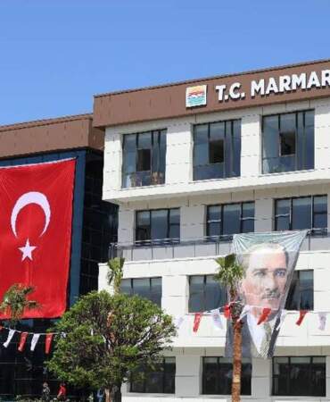 Marmaris Belediyesi’ne gece yarısı operasyonu