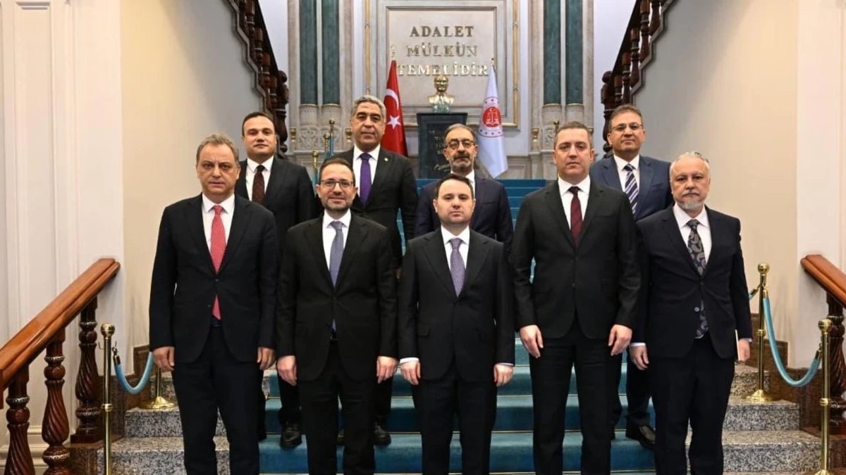 Gürlek, Türkiye Barolar Birliği’ni kabul etti