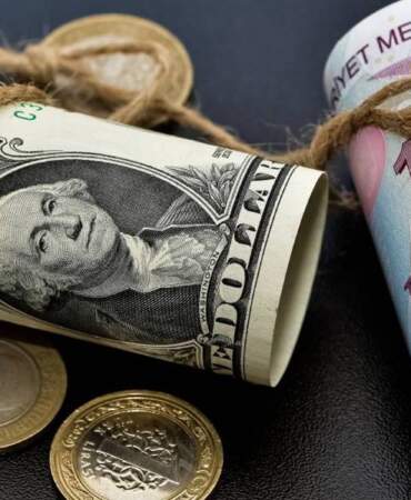 Dolarda yeni rekor geldi: Orta Doğu belirsizliği piyasaları vurdu