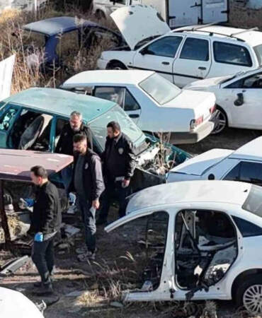 Şase oyunu ortaya çıktı: Hasarlı deprem araçlarını ‘yenilediler’