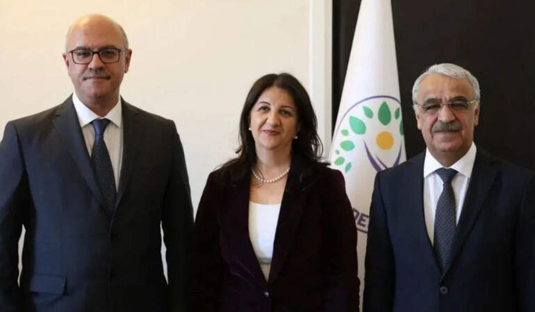 DEM Parti heyeti, Öcalan ile görüşmek üzere İmralı’ya gitti