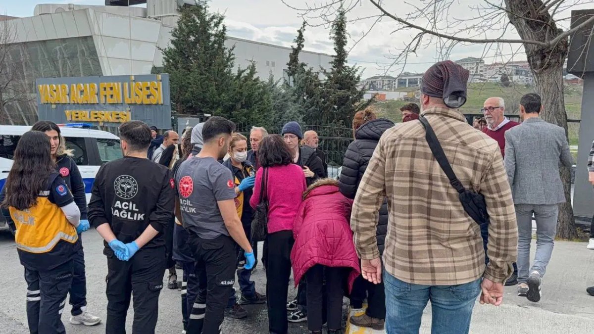 Beylikdüzü’nde fen lisesinde patlama: 4 öğrenci yaralı