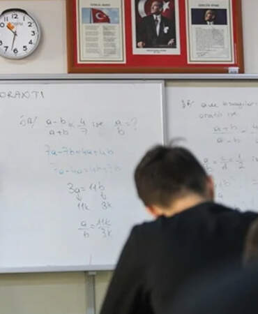 Eğitimde acı tablo: 62 ilde 71 bin ücretli öğretmen görevde 80 bin açık