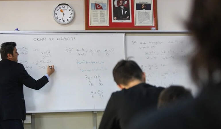 Eğitimde acı tablo: 62 ilde 71 bin ücretli öğretmen görevde 80 bin açık
