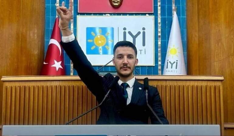 İYİ Partili Salihli İlçe Başkanı Osman Özen istifa etti