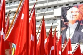 Çalışanlara 4 günlük tatil fırsatı! 19 Mayıs 2026 hangi gün, okullar, bankalar tatil mi?