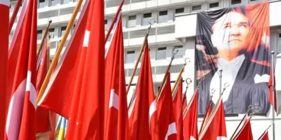 Çalışanlara 4 günlük tatil fırsatı! 19 Mayıs 2026 hangi gün, okullar, bankalar tatil mi?