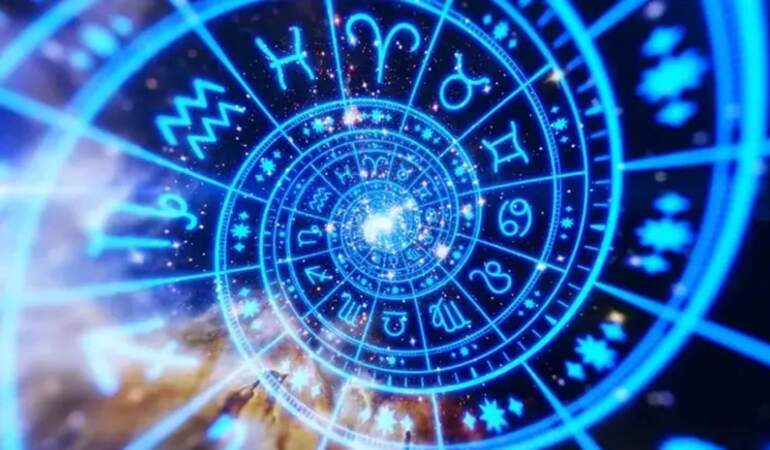 Astrolojide bugün: Hangi burçlar kazanıyor, kimler dikkat etmeli?