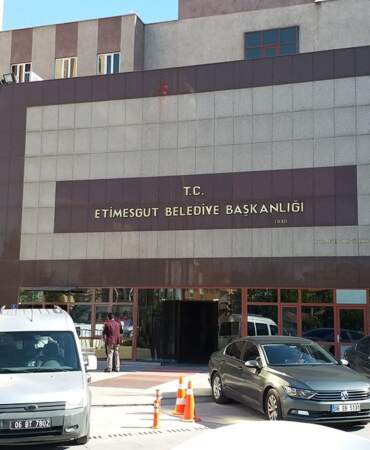 Son dakika! Etimesgut Belediyesi’ne operasyon: 4 kişi zimmet suçlamasıyla gözaltında