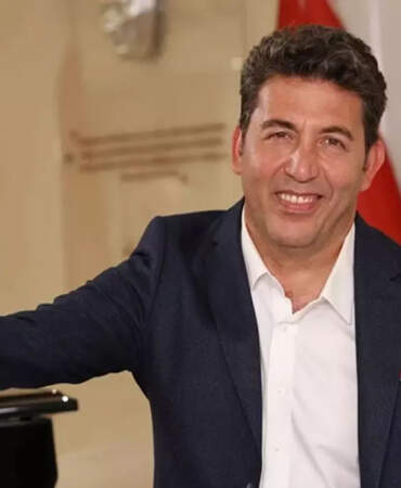 Gören bir daha baktı! Emre Kınay değişimiyle ezber bozdu