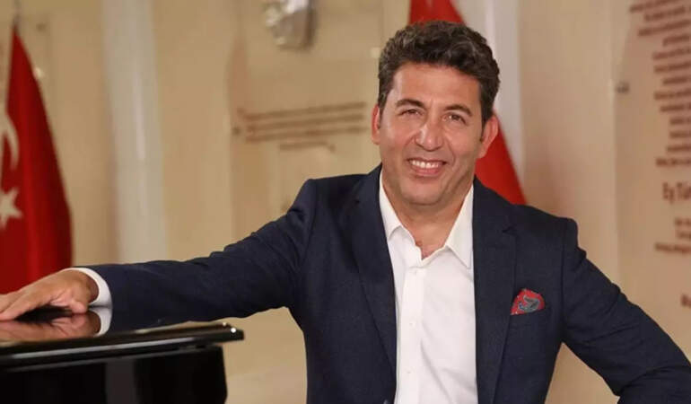 Gören bir daha baktı! Emre Kınay değişimiyle ezber bozdu