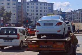Korsan taksilere müdahale: Araçlar trafikten men edildi