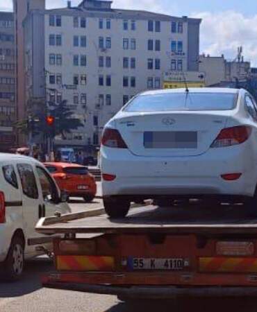 Korsan taksilere müdahale: Araçlar trafikten men edildi