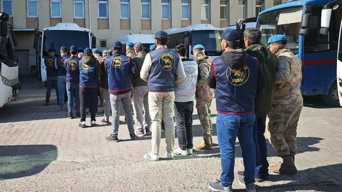 Diyarbakır’da çeşitli suçlardan aranan 162 hükümlü, JASAT tarafından yakalandı