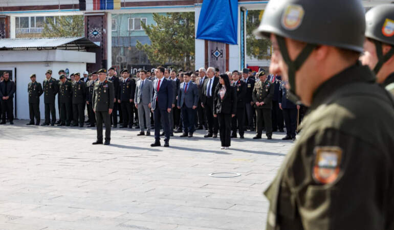 8 Askerin Şehit Düştüğü Meydanda 30 Yıl Sonra Bir İlk