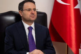 Adalet Bakanı Gürlek’ten Özgür Özel’e Suç Duyurusu: 1 Milyon Liralık Tazminat Talebi