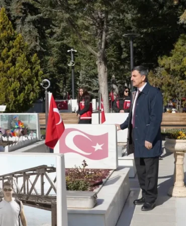 Aile ve Sosyal Hizmetler Bakanlığı’ndan Ankara’da şehitlik ziyareti