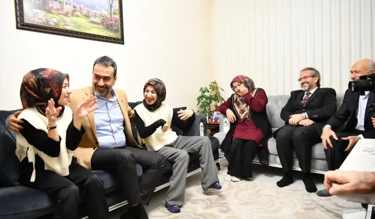 Özel Gereksinimli Kardeşlere Umre Sözü