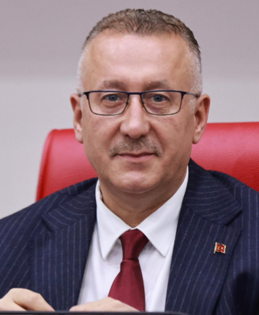 AK Partili Belediye Başkanı Mutlu Işıksu İstifa Etti