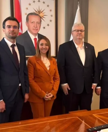 AK Partili belediye başkanları ilçelerin talepleri bakanlıklara taşıdı