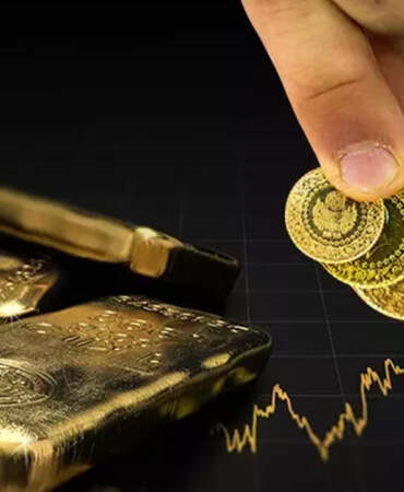 Altın Fiyatlarında Sert Düşüş! Fed Beklentisi Piyasayı Sarstı, Ons ve Gram Altın Çakıldı