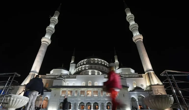 Kadir Gecesi Ankara’da İdrak Edildi