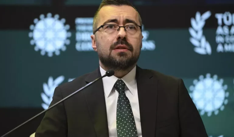Ankara’da ‘Medya Perspektifinden Çatışma Bölgelerinde Türkiye’nin Rolü’ Paneli düzenlendi