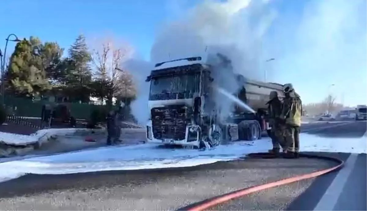 Polatlı’da Hafriyat Kamyonunda Yangın
