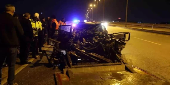 Ankara’da Tırla Çarpışma: Sürücü Ağır Yaralandı