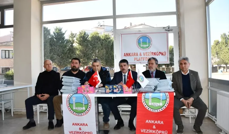 Vezirköprü’de İhtiyaç Sahibi Öğrencilere Bayram Desteği