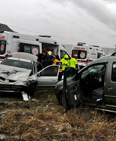 Ankara’da Trafik Kazası! 1 Ölü, 4 Yaralı