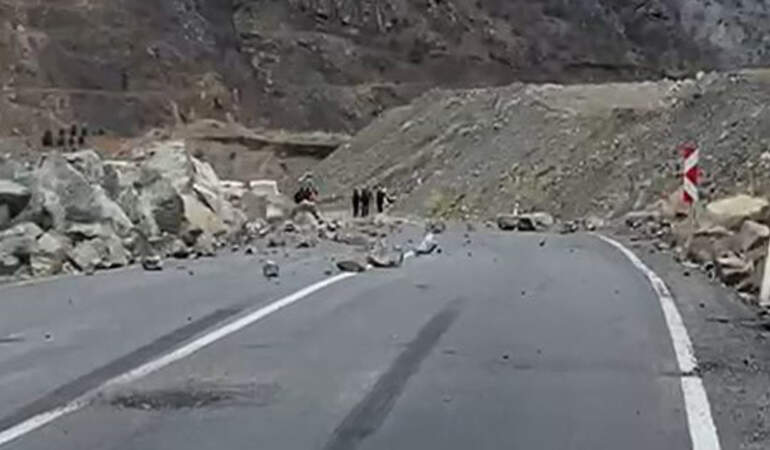 Artvin-Şavşat Kara Yolunda Korku Dolu Anlar