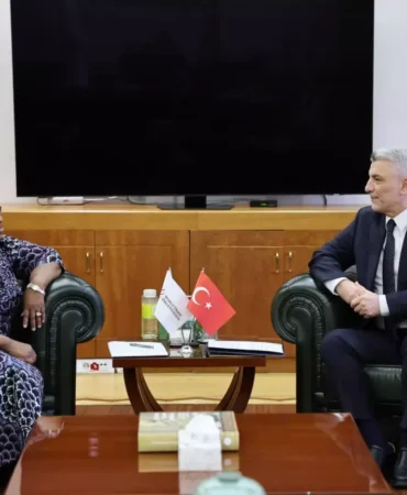 DTÖ Genel Direktörü Türkiye’de