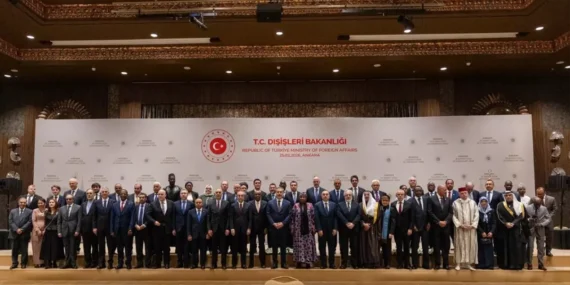 Hakan Fidan, İİT Büyükelçileriyle İftar Yemeğinde Buluştu