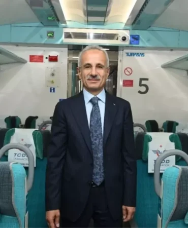 Türkiye’nin İlk Yüksek Hızlı Tren Hattı 17 Yaşında