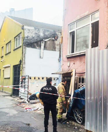 Beyoğlu’nda Korkunç Yangın: Alevlerin Arasında Kalan 2 Yaşındaki Bebek Öldü